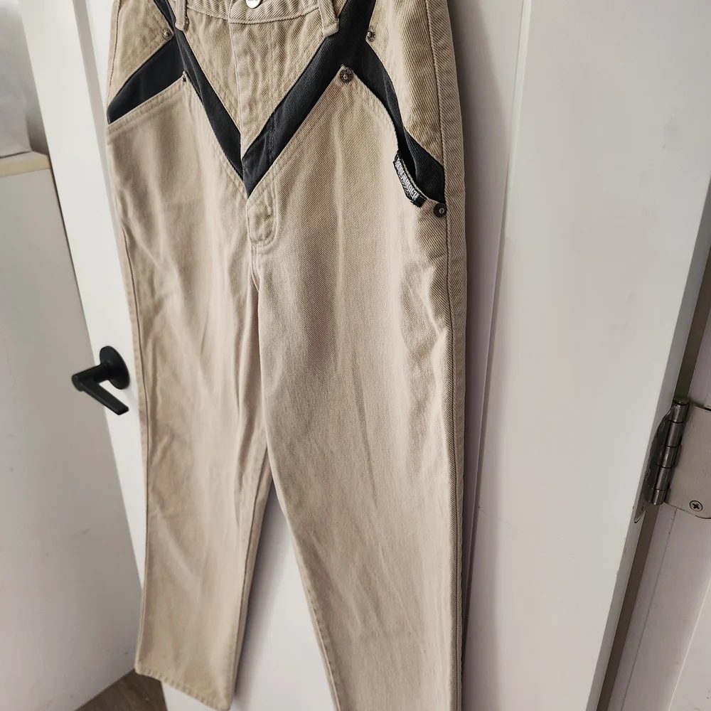 VINTAGE UNISEX ROUGH RIDERS - Picture 6 of 14